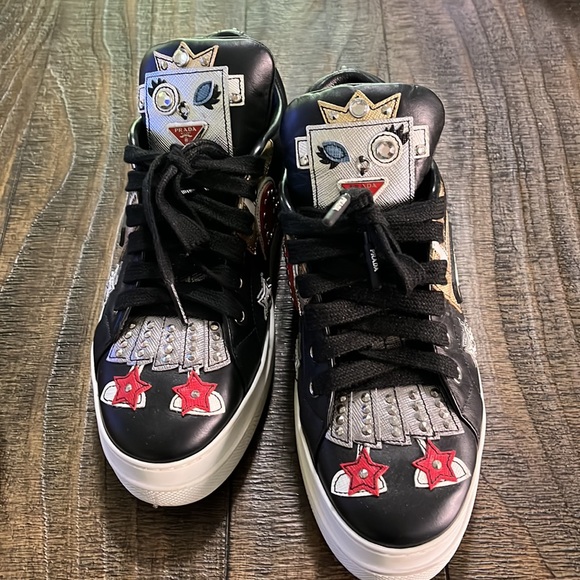 Prada LIMITED EDITION over embellished leather printed sneaker - Picture 3 of 10